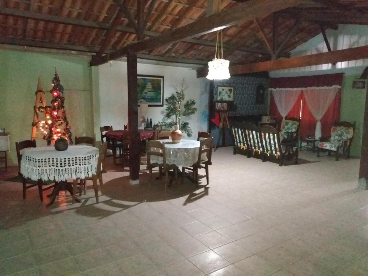 Pousada Sol E Verao São Pedro da Aldeia Esterno foto